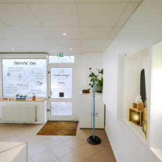 Bureau privé 16 m² 4 postes Coworking Rue du Commerce Colombes 92700 - photo 3
